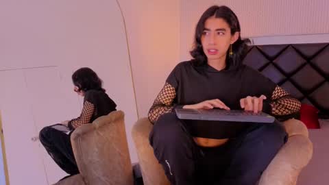 Snapshot of ryo_fem chatting on 03-20-26, 05:01 Ryo online show from 03-20-26, 05:01