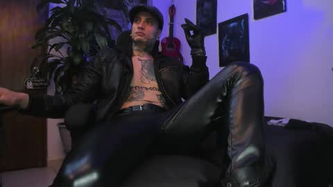 leopmonk help me reach 100 thumbs up online show from 11-05-25, 02:06