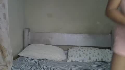 Snapshot of rywanna chatting on 04-16-26, 06:19 rywanna online show from 04-16-26, 06:19