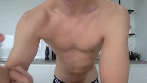 Snapshot of s476890 chatting on 03-05-25, 06:23 s476890 online show from 03-05-25, 06:23