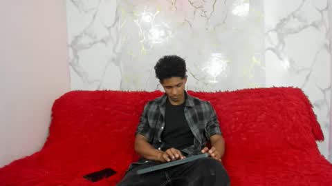 s_d_b_hot online show from 04-26-26, 07:11