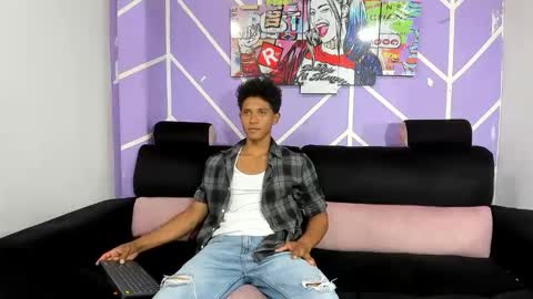 s_d_b_hot online show from 04-28-26, 08:03