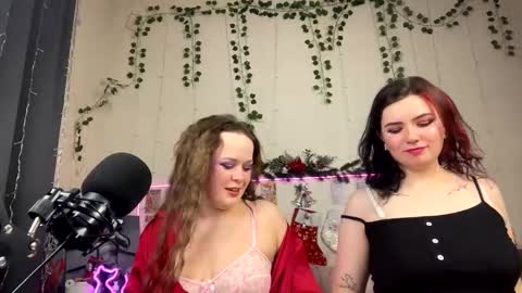 Snapshot of s_katekisa_ss chatting on 01-14-25, 11:05 Kate online show from 01-14-25, 11:05