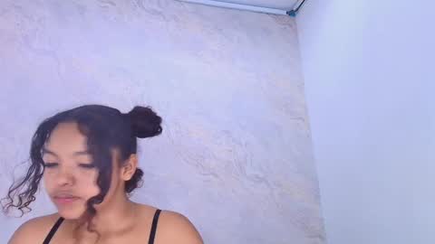 Snapshot of s_sofia_ chatting on 03-08-25, 07:20 s_sofia_ online show from 03-08-25, 07:20