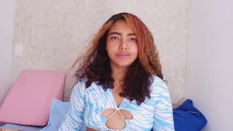 Snapshot of s_sofia_ chatting on 10-04-25, 07:23 s_sofia_ online show from 10-04-25, 07:23