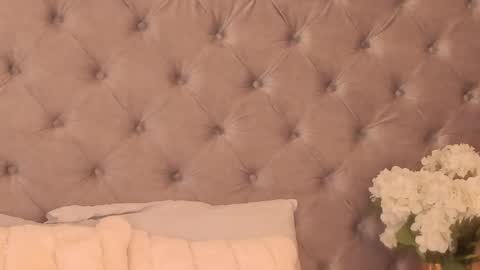 Snapshot of saamyreyes chatting on 03-22-26, 06:33 Saamy Reyes online show from 03-22-26, 06:33