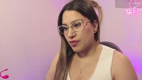 saaya_tay online show from 11-20-25, 03:18