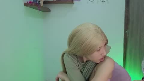 Snapshot of sabaha_ chatting on 10-30-25, 02:35 S A B A H A online show from 10-30-25, 02:35