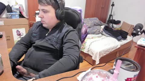 1141323  my Lord Mister Max   moms treasure online show from 12-31-24, 04:49