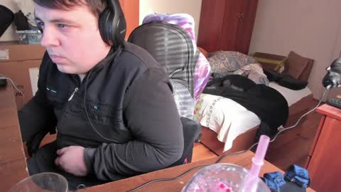 1141323  my Lord Mister Max   moms treasure online show from 01-01-25, 08:45