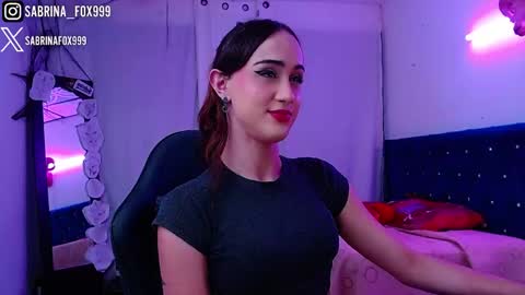 Snapshot of sabriina_fox999 chatting on 01-06-26, 05:33 sabrina fox online show from 01-06-26, 05:33