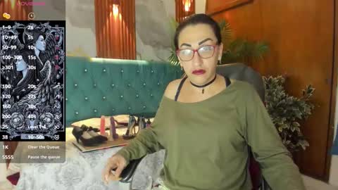 Snapshot of sabrina_dupont chatting on 01-11-26, 01:05 SABRINA online show from 01-11-26, 01:05