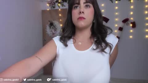 Snapshot of sabrina_geek chatting on 12-28-24, 02:43 sabrina_geek online show from 12-28-24, 02:43