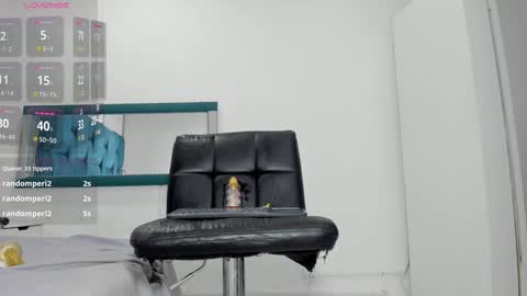 Sabrina  online show from 01-11-25, 09:57