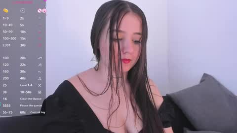 Snapshot of sabrina_lennox chatting on 06-06-26, 07:07 Sabrina Maria online show from 06-06-26, 07:07
