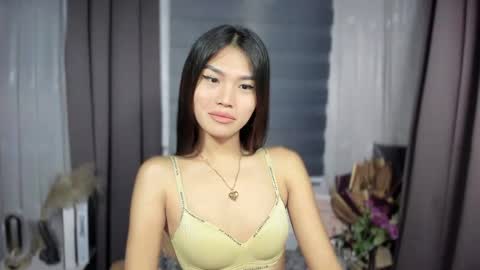 Nadine online show from 11-08-25, 03:23