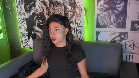 Snapshot of sabrina_rose__ chatting on 12-27-24, 03:09 Sabrina Rose online show from 12-27-24, 03:09