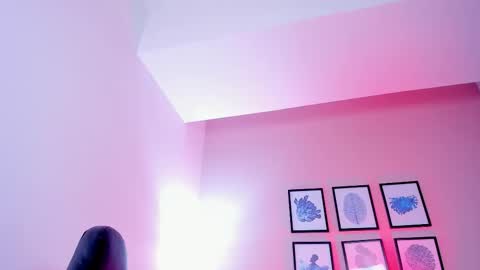 Snapshot of sabrina_sabrock_ chatting on 11-23-25, 06:46 Sabrina online show from 11-23-25, 06:46