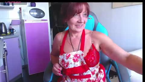 Snapshot of sabrina_waiker chatting on 07-12-26, 12:40 Sabrina online show from 07-12-26, 12:40