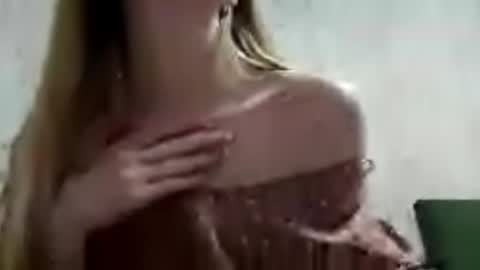 Snapshot of sabrinahandlin chatting on 05-13-26, 07:33 Sabrina online show from 05-13-26, 07:33