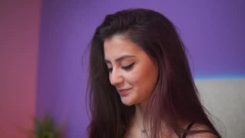  Sabrina  online show from 10-19-25, 09:04