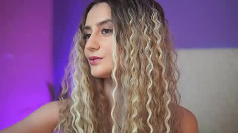  Sabrina  online show from 04-01-26, 08:50