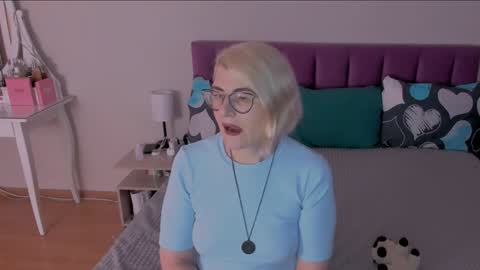 Sabrina MacMarren online show from 01-25-25, 12:26