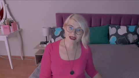 Sabrina MacMarren online show from 01-29-25, 06:18