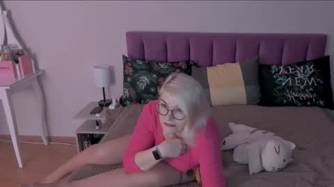 Sabrina MacMarren online show from 02-04-25, 03:36