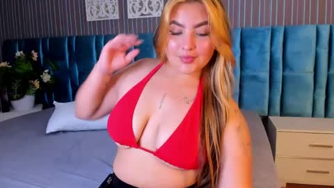 Snapshot of sabrinamaddoxs chatting on 05-01-26, 03:27 SabrinaMaddox online show from 05-01-26, 03:27