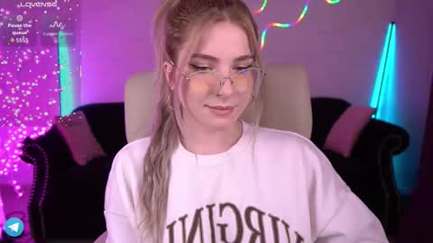 Sabrina online show from 03-26-26, 07:14