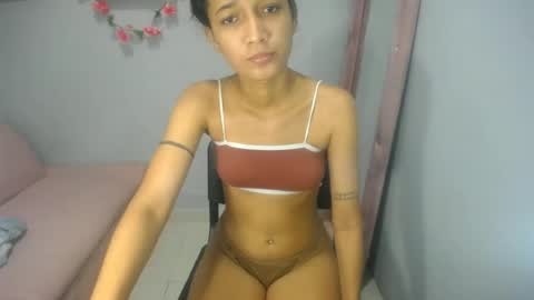 Snapshot of sabrinasofia chatting on 06-17-26, 12:24 Sabrina online show from 06-17-26, 12:24
