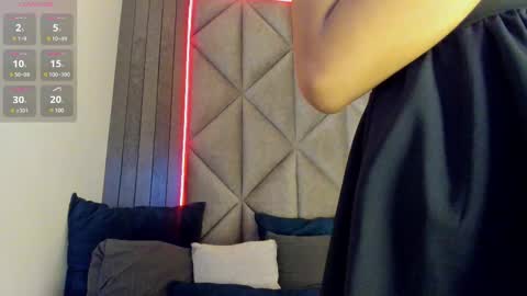 Snapshot of sabrinaspell_ chatting on 02-22-25, 11:35 S A B R I N A online show from 02-22-25, 11:35