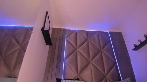 Snapshot of sabrinaspell_ chatting on 09-19-25, 11:44 S A B R I N A online show from 09-19-25, 11:44