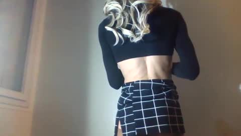Snapshot of sabrinatravsexy chatting on 12-08-24, 08:15 sabrinatravsexy online show from 12-08-24, 08:15