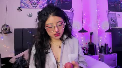 Sabrina  online show from 03-17-26, 11:35