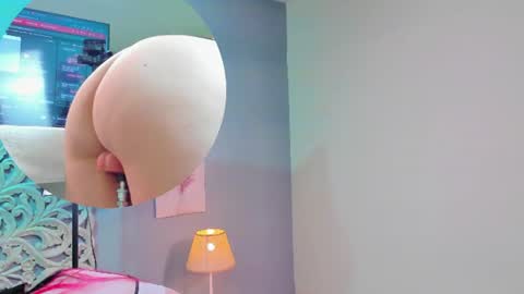 Snapshot of sabrinna_fox chatting on 06-20-26, 07:16 sabrinna online show from 06-20-26, 07:16
