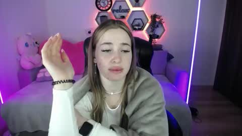 Sabrina Violet online show from 04-16-26, 08:04