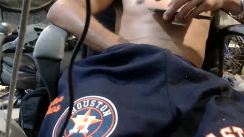 Dee online show from 11-17-25, 10:54