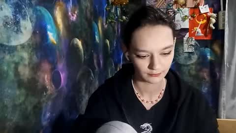 Adele online show from 03-17-26, 08:06