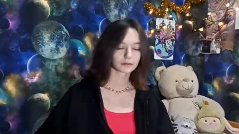 Adele online show from 03-18-26, 08:06