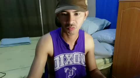 Sachu01 online show from 05-22-26, 09:04