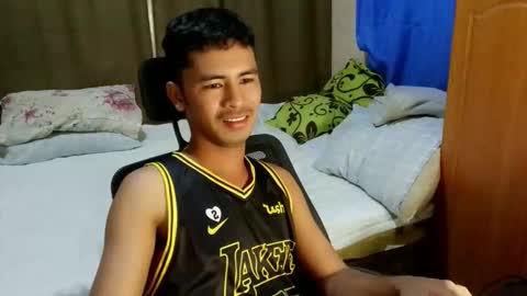 Snapshot of sachu01 chatting on 05-30-26, 01:19 Sachu01 online show from 05-30-26, 01:19