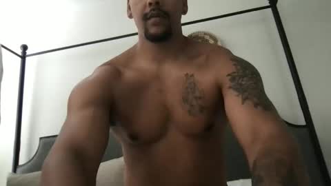 Beezy online show from 05-08-26, 03:17