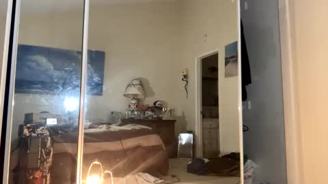 Snapshot of sackskincreamer chatting on 11-03-25, 01:56 R online show from 11-03-25, 01:56