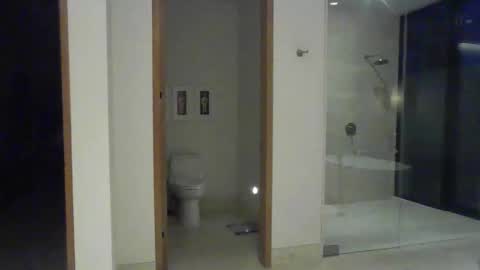 sacredbull90 online show from 04-11-26, 02:05