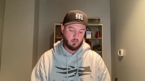 Snapshot of sacredroses chatting on 10-27-25, 04:22 sacredroses online show from 10-27-25, 04:22