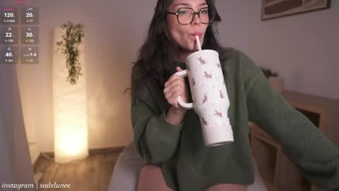 An  online show from 06-04-26, 05:02