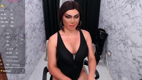 Snapshot of sadistictmistress_verra chatting on 05-29-26, 10:30 Verra Monroe online show from 05-29-26, 10:30