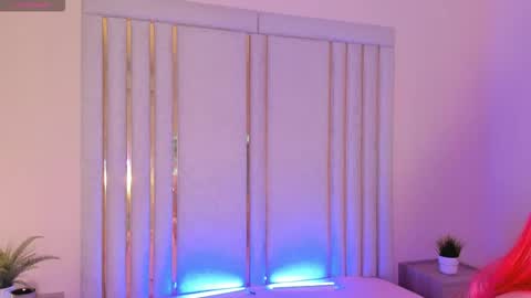 Mara online show from 10-19-25, 04:02